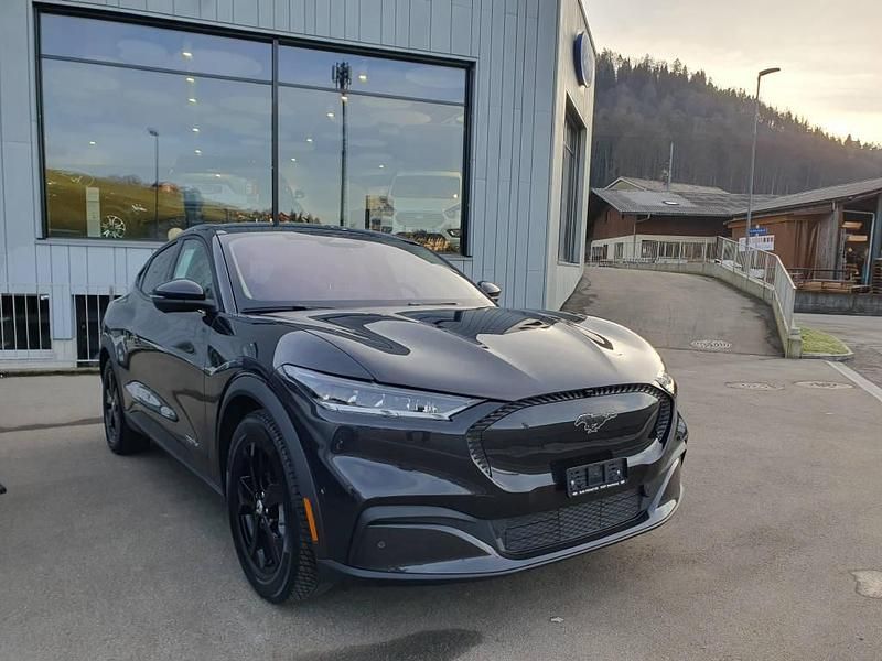 Gebraucht 2022 Ford Mustang Mach-E SUV | CHF 29’900 (Superpreis) - Bild 1/4