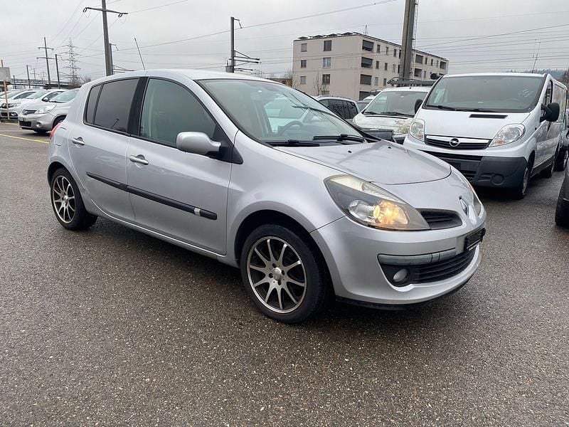 Gebraucht Renault Clio II Dynamique 112 PS (82 kW) 2007