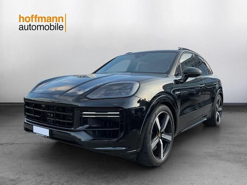 Schwarz Gebraucht 2024 Porsche Cayenne Turbo E-Hybrid SUV | CHF 169’900 - Bild 1/4