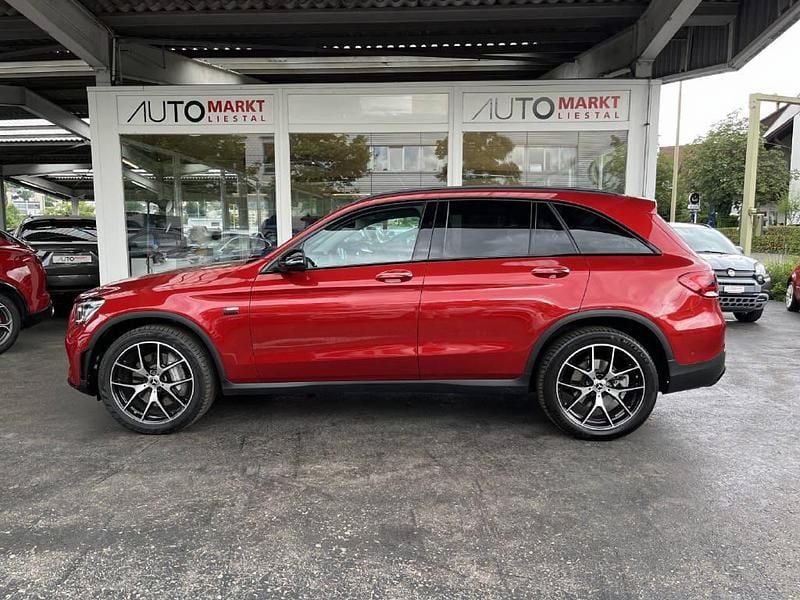 Gebraucht Mercedes GLC300e AMG line 317 PS (233 kW) 2021 SUV