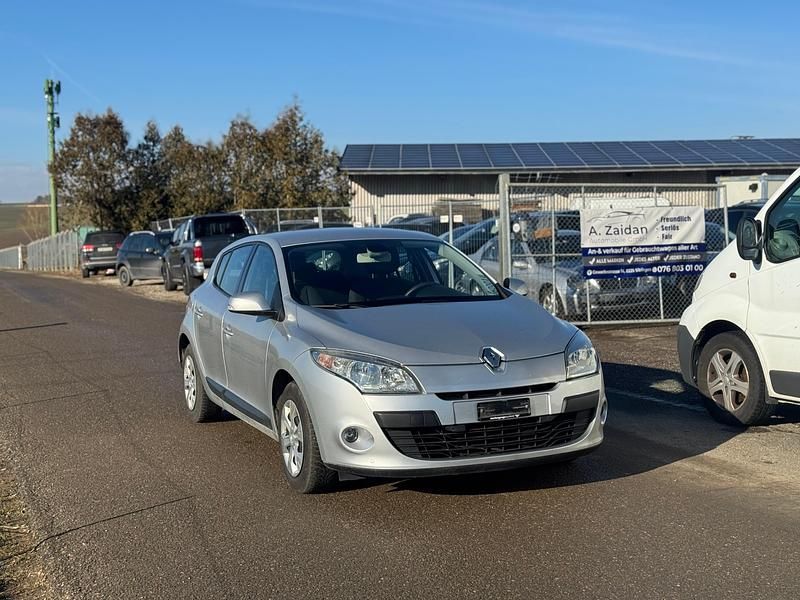 Gebraucht Renault Mégane III Expression 140 PS (102 kW) 2011