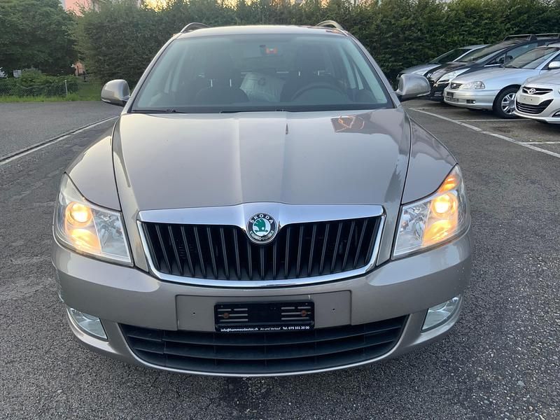 Gebraucht 2011 Skoda Octavia Elegance Kombi | CHF 2’300 (Superpreis) - Bild 1/4