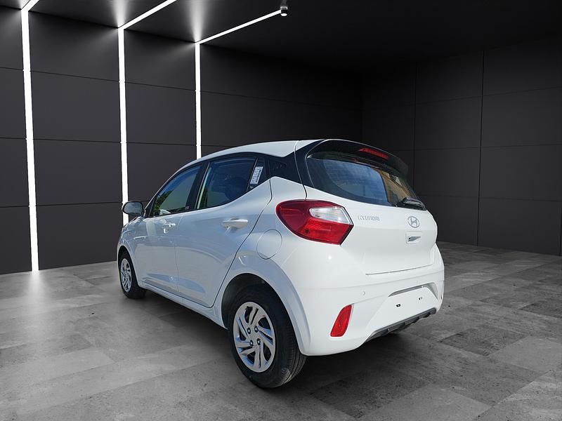 Neu Hyundai i10 63 PS (46 kW) 2025 Weiss Kleinwagen