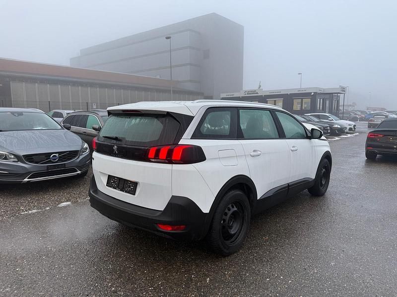 Gebraucht Peugeot 5008 Business-Line 130 PS (95 kW) 2019 SUV