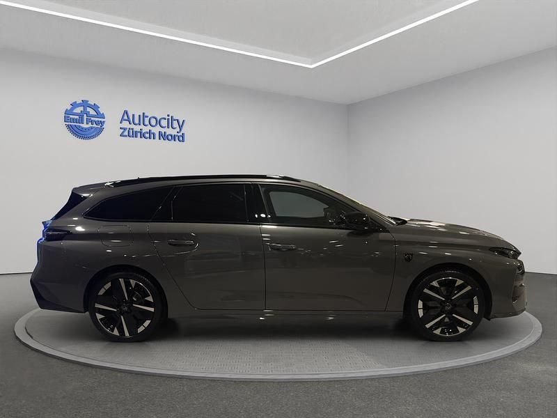 Neu Peugeot 308 SW GT 145 PS (106 kW) 2025 Grau Kombi