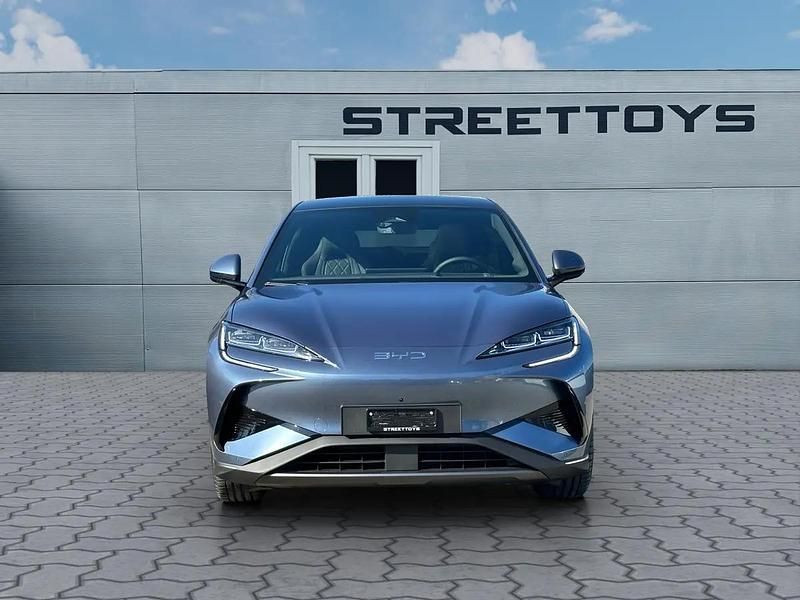 Neu BYD Sealion 7 389 kW (530 PS) 2026 Gray SUV