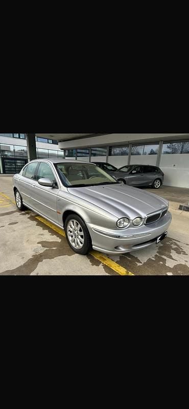 Gebraucht 2002 Jaguar X-type | CHF 4’860 - Bild 1/4