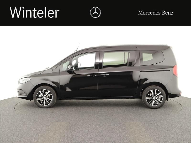 Neu Mercedes T180 131 PS (96 kW) 2026 Schwarz Van / Kleinbus