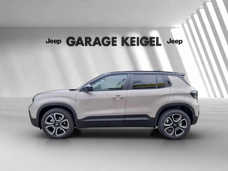 Neu Jeep Avenger Summit 110 PS (80 kW) 2025 Schwarz SUV