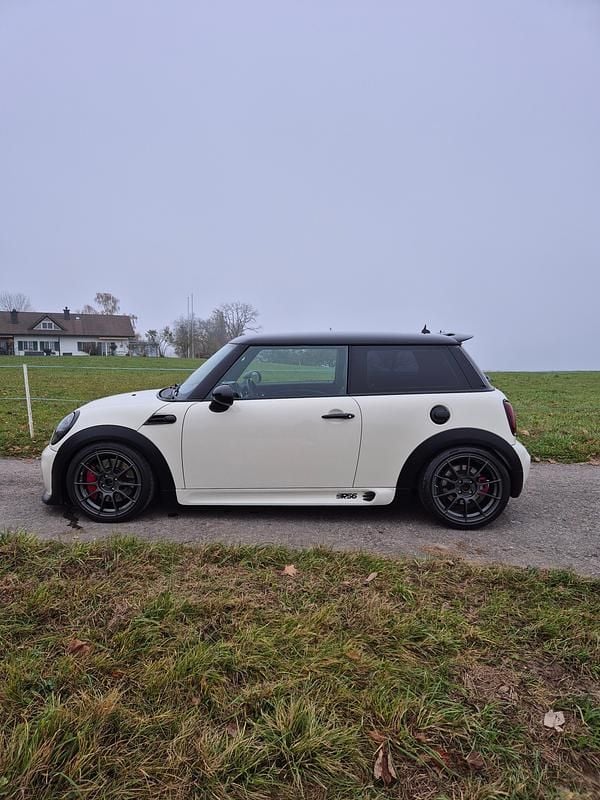 Gebraucht Mini John Cooper Works 211 PS (155 kW) 2011 Kleinwagen
