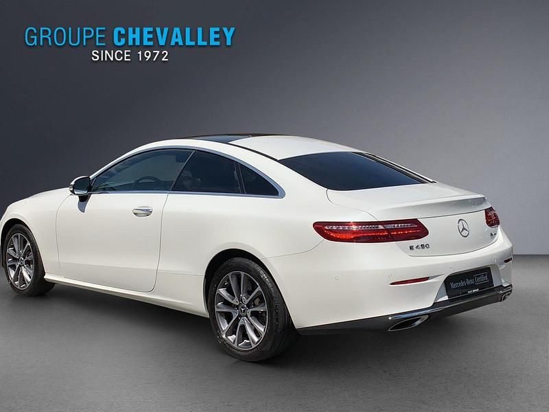 Gebraucht Mercedes E450 Avantgarde 367 PS (269 kW) 2020 Weiss Coupé