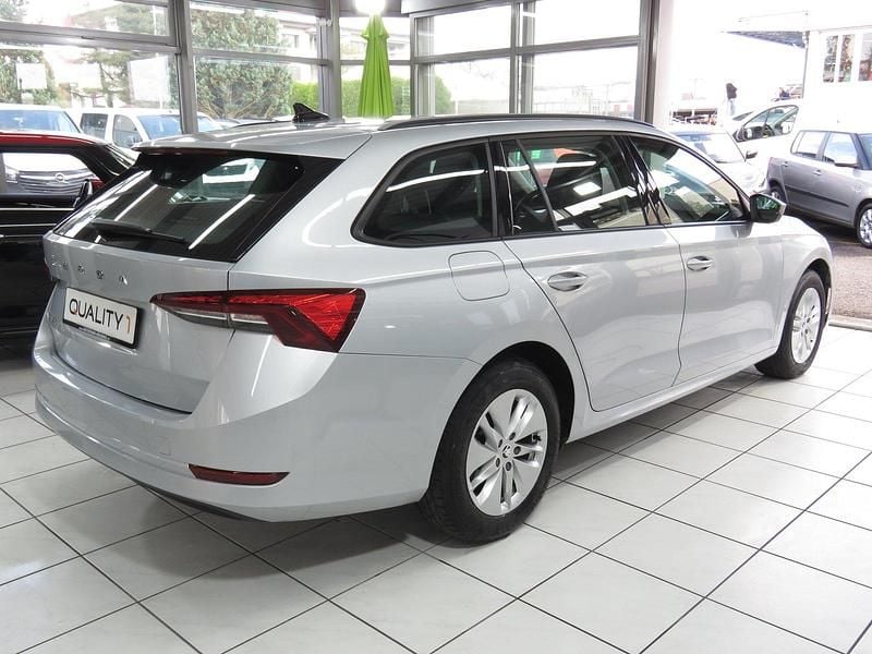 Gebraucht Skoda Octavia Ambition 115 PS (84 kW) 2022 Kombi
