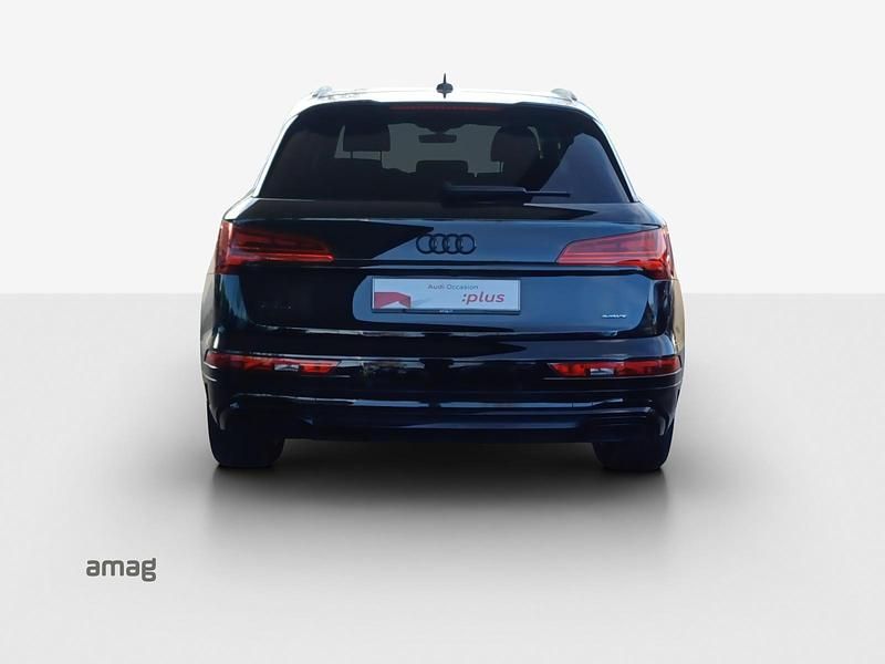 Gebraucht Audi Q5 Black Edition 204 PS (150 kW) 2024 Mythosschwarz metallic SUV