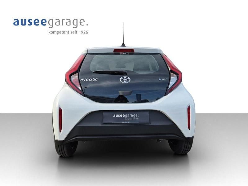 Neu Toyota Aygo X Comfort 92 PS (67 kW) 2026 Silber SUV