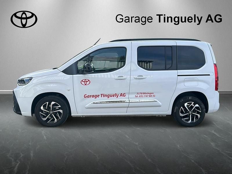 Gebraucht Toyota Proace Verso City 100 kW (136 PS) 2025 Weiss Kombi