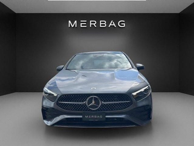 Gebraucht Mercedes A180 136 PS (100 kW) 2024 Grau Limousine