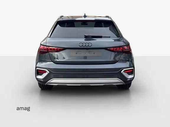 Neu Audi A3 Attraction 150 PS (110 kW) 2025 Manhattangrau metallic Limousine