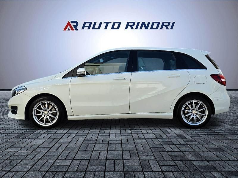 Gebraucht Mercedes B250 Style 211 PS (155 kW) 2015 Van / Kleinbus