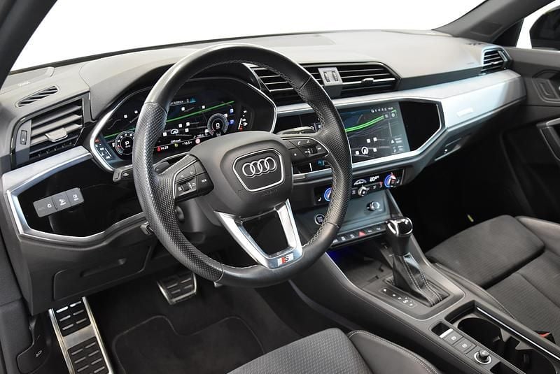 Gebraucht Audi Q3 Sportback S-Line 245 PS (180 kW) 2023 SUV