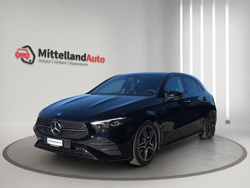 Gebraucht Mercedes A200 163 PS (119 kW) 2024 Limousine
