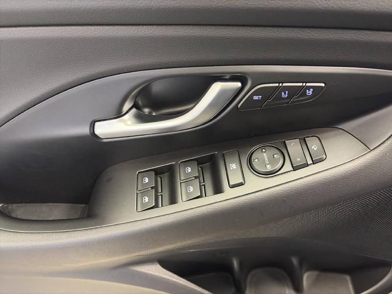 Gebraucht Hyundai i30 140 PS (102 kW) 2024 Limousine