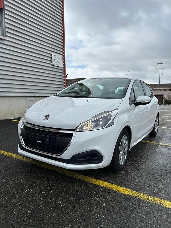 Gebraucht Peugeot 208 Style 82 PS (60 kW) 2018 Kleinwagen