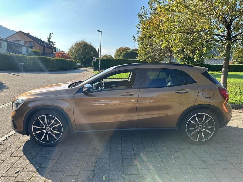 Gebraucht Mercedes GLA200 Night 156 PS (114 kW) 2017 SUV