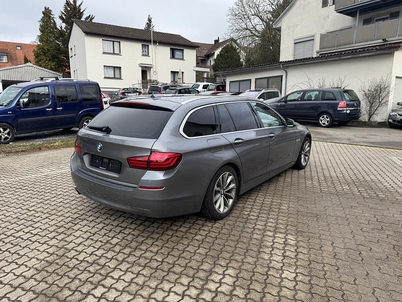 Gebraucht BMW 530 258 PS (189 kW) 2013 Kombi