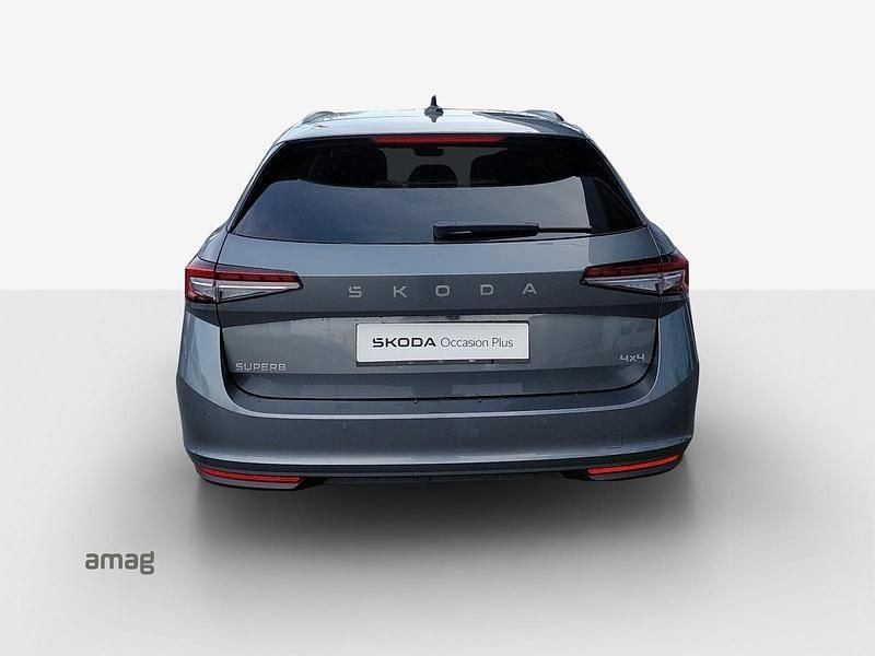 Gebraucht Skoda Superb Selection 193 PS (141 kW) 2025 Graphite grau, metallic Kombi