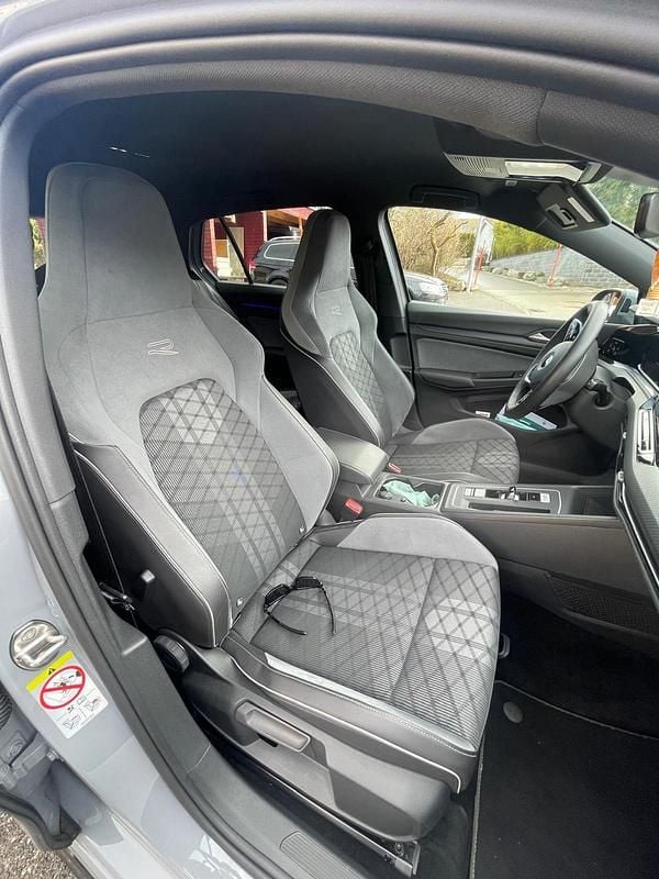 Gebraucht VW Golf VIII R-line 191 PS (140 kW) 2022