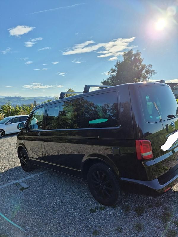 Gebraucht VW T5 Comfortline 140 PS (102 kW) 2010 Van