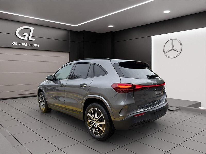 Neu Mercedes EQA350 214 kW (292 PS) 2025 Grau SUV