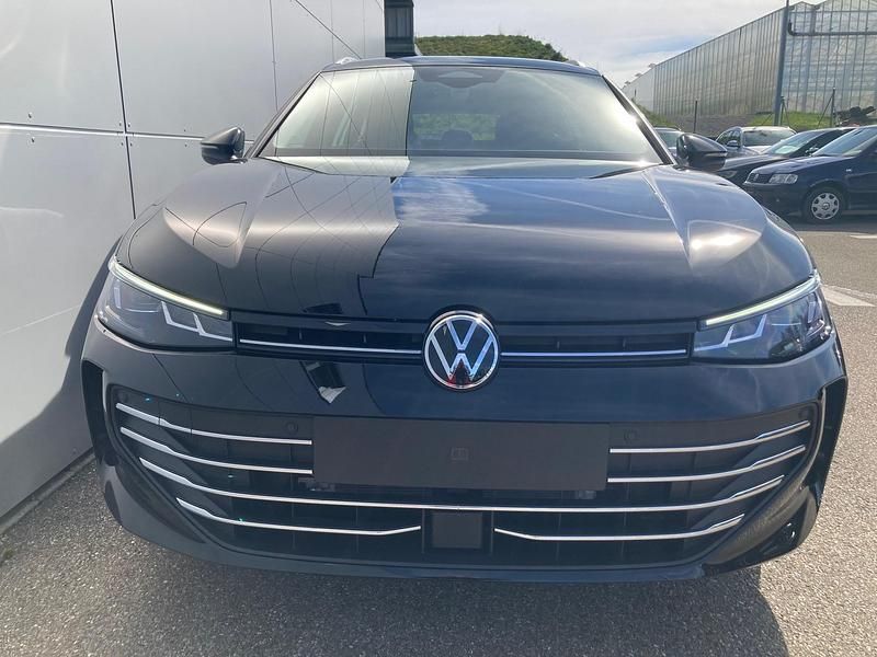 Gebraucht VW Passat Business 150 PS (110 kW) 2024 Schwarz Kombi