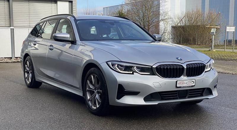 Gebraucht BMW 330 Advantage 258 PS (189 kW) 2019 Kombi