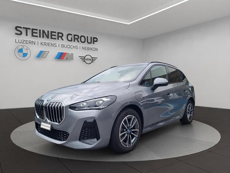 Grau Gebraucht 2022 BMW 225 Active Tourer M Sport Van / Kleinbus | CHF 32’900 (Fairer Preis) - Bild 1/4