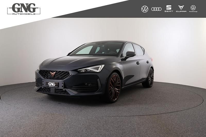 Grau Gebraucht 2023 Cupra Leon VZ Limousine | CHF 29’900 (Guter Preis) - Bild 1/4