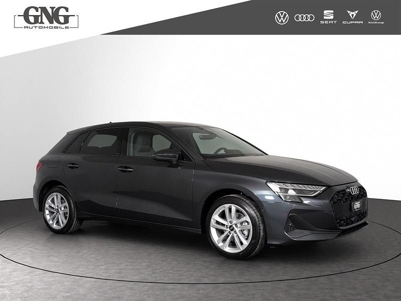 Neu Audi A3 Attraction 150 PS (110 kW) 2026 Grau Limousine