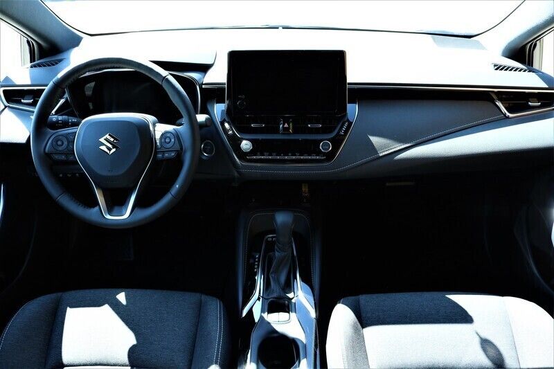 Gebraucht Suzuki Swace 140 PS (102 kW) 2023 Blau Kombi