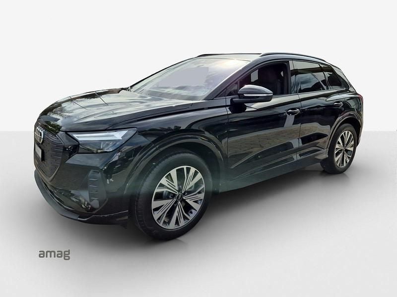 Mythosschwarz metallic Gebraucht 2024 Audi Q4 e-tron Advanced SUV | CHF 36’980 (Fairer Preis) - Bild 1/4