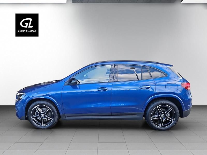 Gebraucht Mercedes GLA200 Night 163 PS (119 kW) 2025 Blau SUV