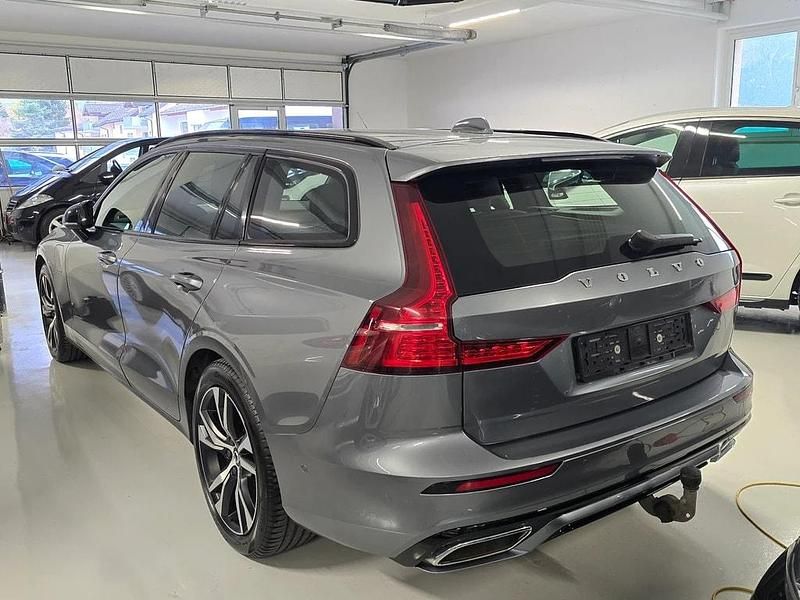 Gebraucht Volvo V60 R-Design 391 PS (287 kW) 2019 Kombi
