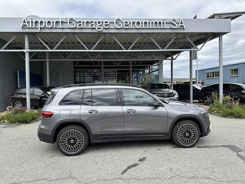 Grau Gebraucht 2023 Mercedes EQB350 AMG line SUV | CHF 65’900 - Bild 1/4