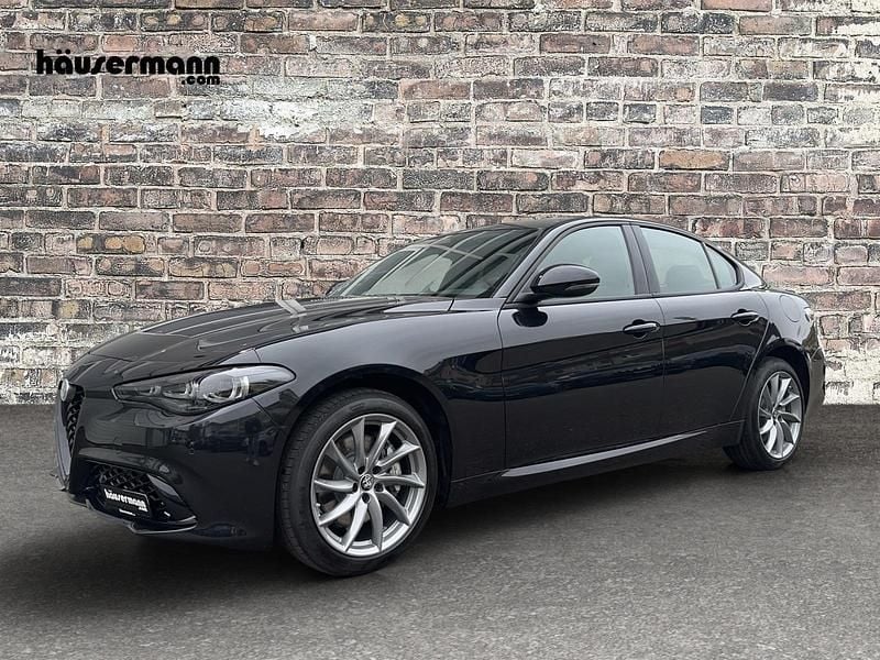 Schwarz Gebraucht 2024 Alfa Romeo Giulia Sprint Limousine | CHF 48’900 - Bild 1/4