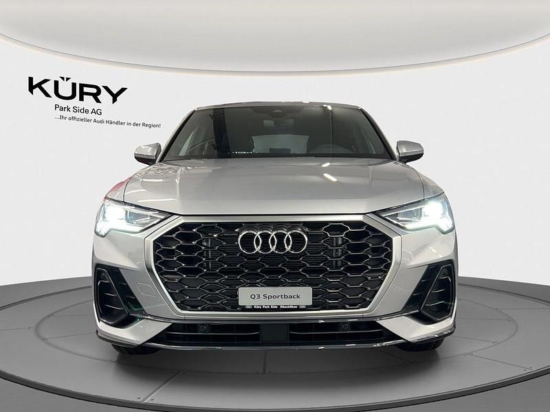 Gebraucht Audi Q3 Sportback Attraction 150 PS (110 kW) 2023 Silber SUV