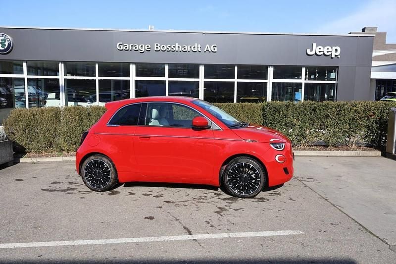 Gebraucht Fiat 500e La Prima 86 kW (118 PS) 2025 Limousine