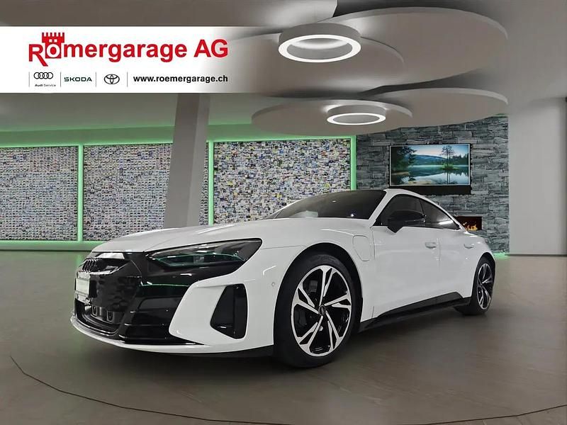 Weiss Gebraucht 2025 Audi e-tron GT quattro Limousine | CHF 63’840 (Fairer Preis) - Bild 1/4