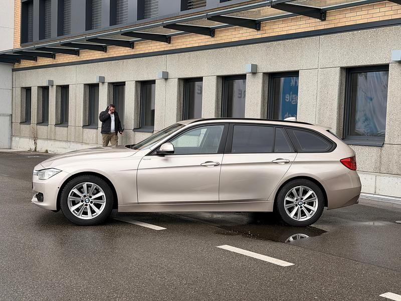 Gebraucht BMW 320 Sport Line 184 PS (135 kW) 2013 Kombi