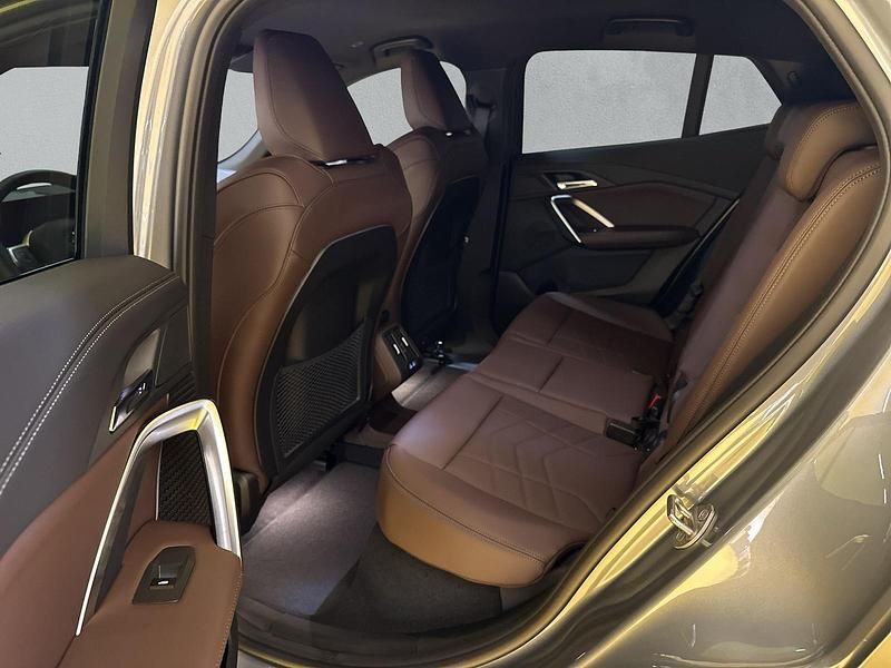 Gebraucht BMW iX2 M Sport 230 kW (313 PS) 2024 Grau SUV