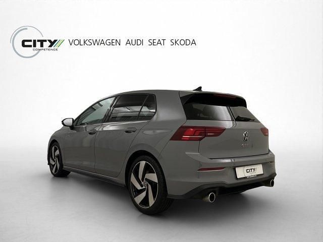 Gebraucht VW Golf Style 265 PS (194 kW) 2024 Grau Limousine