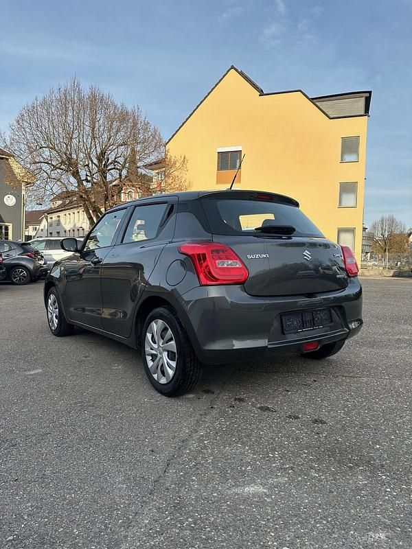 Gebraucht Suzuki Swift 83 PS (61 kW) 2021